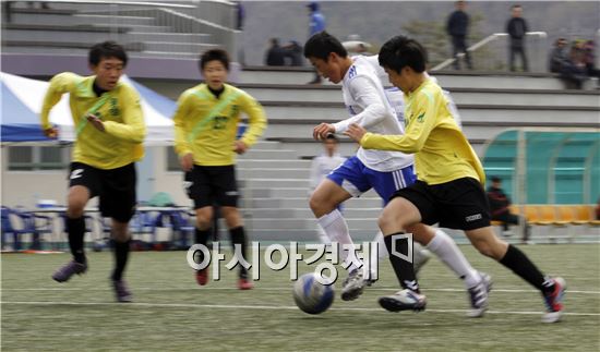 축구  경기는 국가 대표처럼!