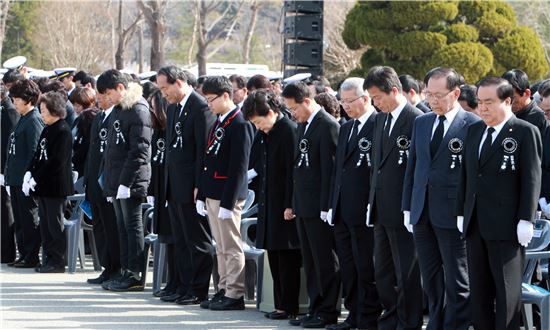[천안함 3주기]전국에 천안함 전사자 추모물결