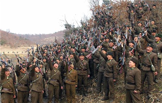 軍 "북한은 지금 가장 높은수준의 전투준비태세"