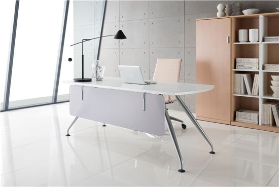 리바트 하움, 상반기 중역용 사무가구 출시