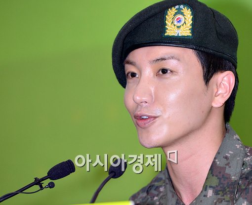 [포토]이특 "강소라 많이 보고 싶다"