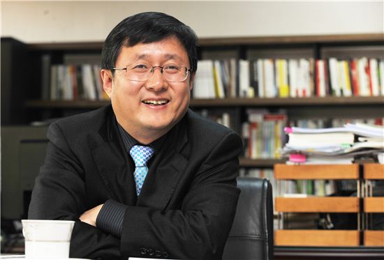 김성환 노원구청장은 "올해 마을학교 사업을 적극 펼쳐 부모의 경제 능력과 관계 없이 자신의 달란트를 발휘할 수 있는 시스템을 만들겠다"고 말했다.  