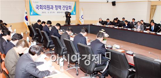 광양시, 우윤근 국회의원과 정책간담회 개최