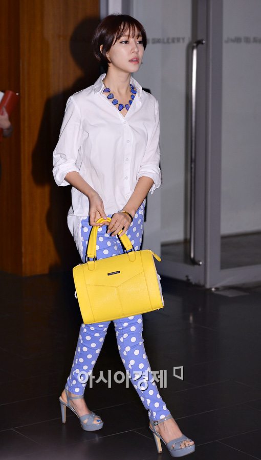 [포토]'레인보우' 고우리, 꽃구경 갈 기세~