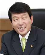 김영식 회장 "꿈을 이루는 것은 돈이 아닌 자신의 의지"