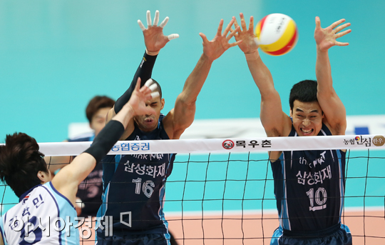 [포토] 레오-고희진 '막아라!'