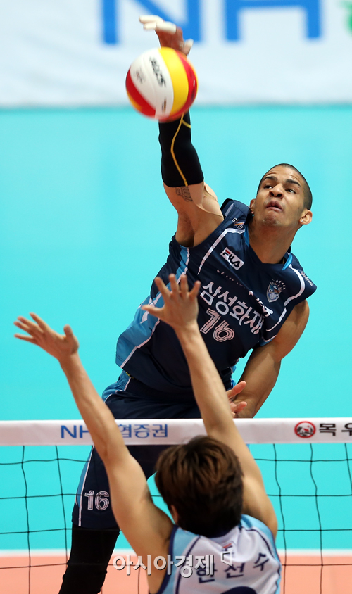 [포토] 레오 '높이가 달라~'