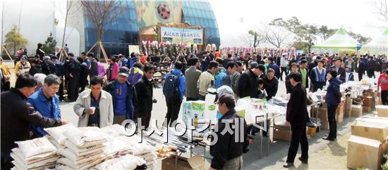 [포토]난 면품대전에 애란인들 북새통