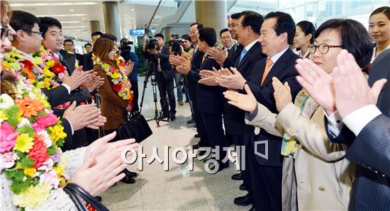 [포토] 심양과 무안간 노선 첫 취항 환영식 