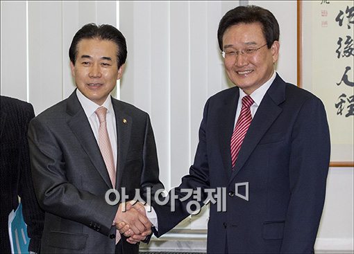 [포토]"여야 6인 협의체서 대선 공통공약 우선 이행"