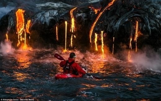 용암 바다 즐기는 사람 "1000도 지옥 탐험"