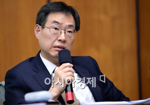 [포토]KBS 다큐 개편 설명하는 김성수 외주제작국장