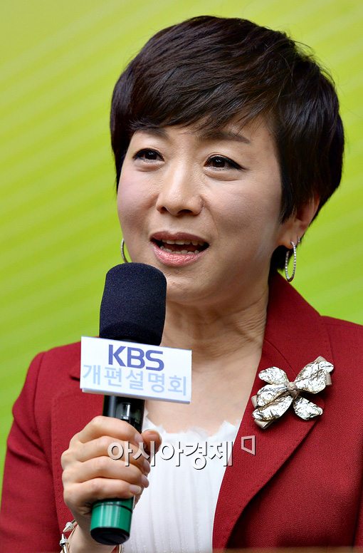 [포토]왕영은 "7080세대가 좋아하는 가요와 올드팝으로 찾아가요"