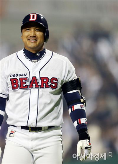 홍성흔, 역대 18번째 2500루타 눈앞