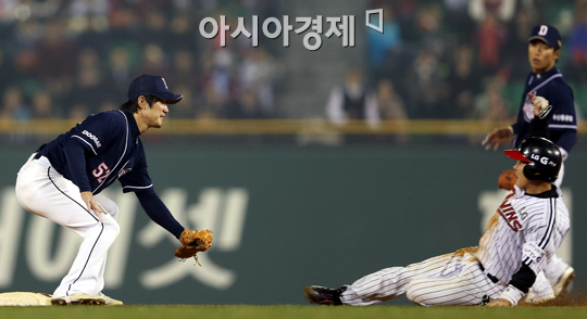 [포토] 김재호 '어서와'