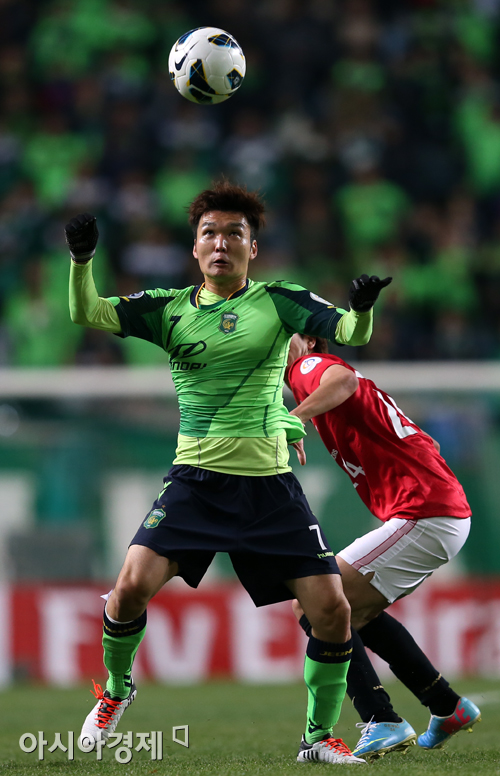 [포토] 서상민 '그만 좀 잡아당겨'