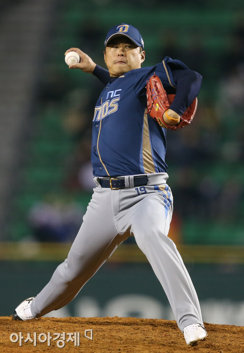 [포토] 역투하는 NC 송신영