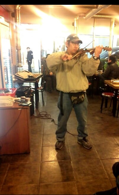 유진박 근황 "허름한 술집에서 이럴수가"