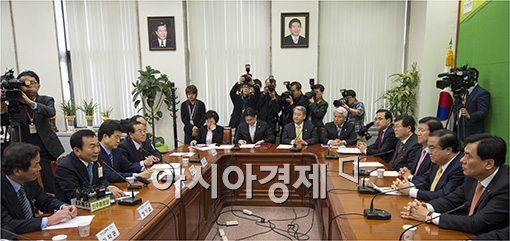 [포토]국회 찾아간 개성공단입주기업대표단