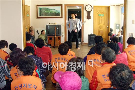 고흥군, 건강지도자 경로당 현장체험 큰 호응