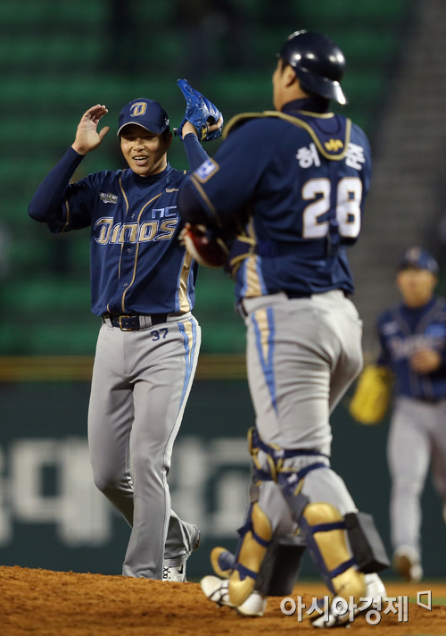[포토] 고창성 '승리에 감격'