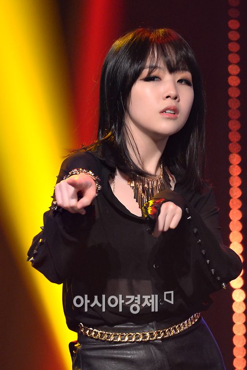 [포토]민아 '농염한 눈빛'