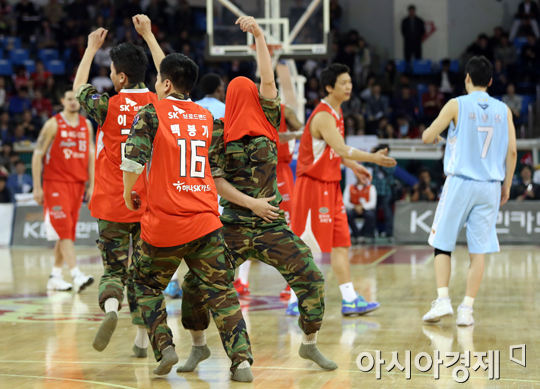 [포토] 푸른거탑 출연진 신나는 시투