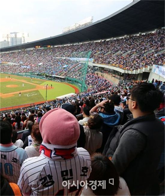 KBO 리그, 역대 최다 868만 관중 도전