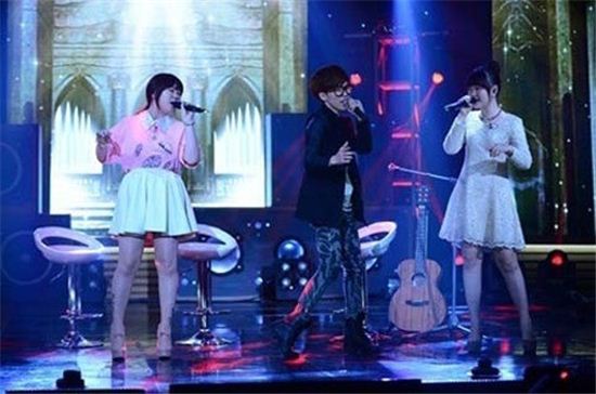 박지민 '다리꼬지마' VS 악뮤 '롤링 인 더 딥', 승자는?