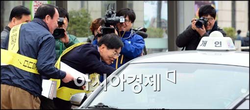 [포토]택시법 재의결 캠페인