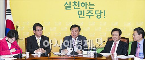 [포토]모두 발언하는 박기춘 원내대표