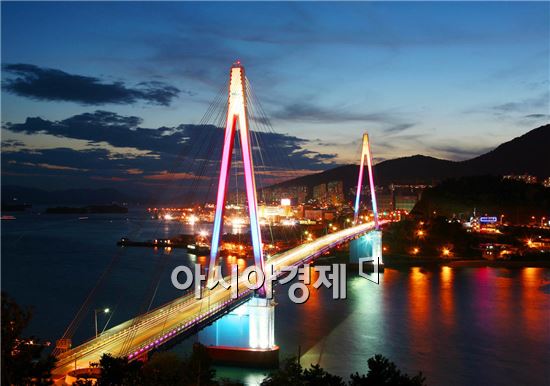 [남도힐링여행]미항의 도시 여수, 밤 바다가 황홀하다