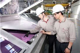 [불황을 이기는 힘]LG하우시스, 에너지 절감형 유리 창호제품 일인자 우뚝