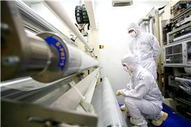 [불황을 이기는 힘]LG화학, 효율성 높인 배터리 첨단 신사업 집중 육성