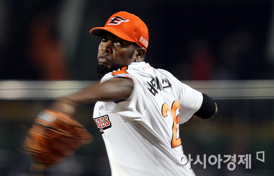 [포토] 바티스타 '불 같은 강속구로