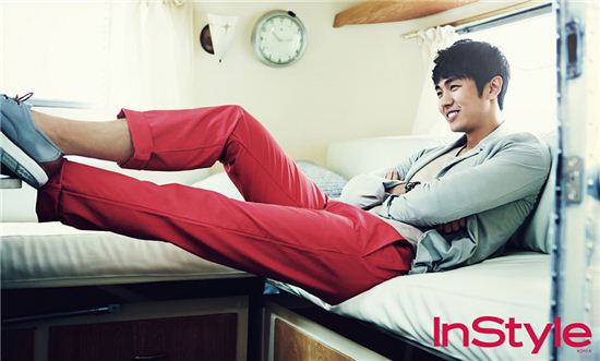 임슬옹 캠핑카 화보, '봄 내음' 물씬