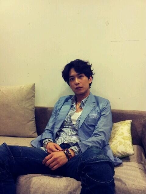 김원준 근황 공개, 동안 외모 과시… "40대 맞아?"