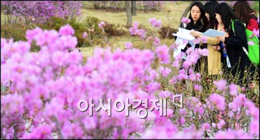 [포토]중간고사를 앞두고 공부하는 학생들