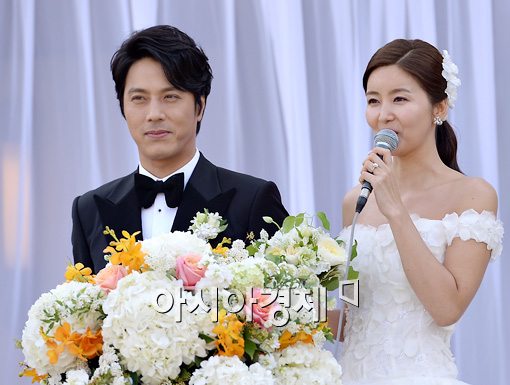 [포토]'결혼' 한재석-박솔미, "신혼여행은 발리로"