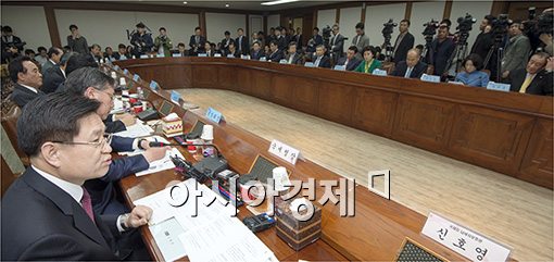 [포토]모두 발언하는 김덕중 국세청장