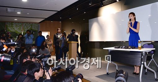 [포토]결혼 소감 밝히는 장윤정