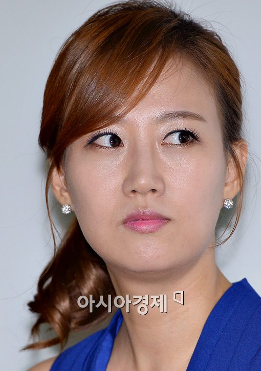 [포토]장윤정 "결혼합니다"