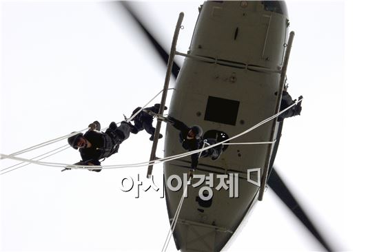 개성강한 귀신잡는 해병