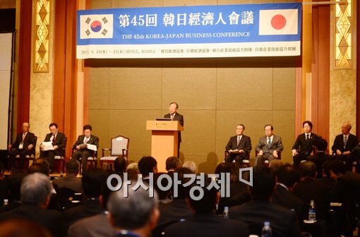 [포토]조석래, "환영합니다"