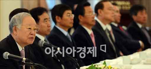 [포토]인사말 중인 손경식 대한상의 회장