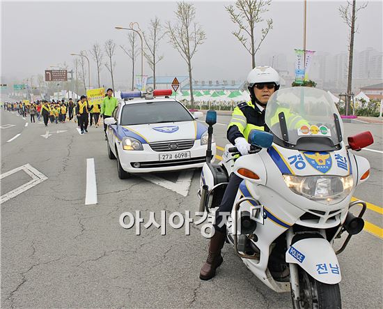 함평경찰, 함평영화학교 사제동행 걷기대회 교통관리