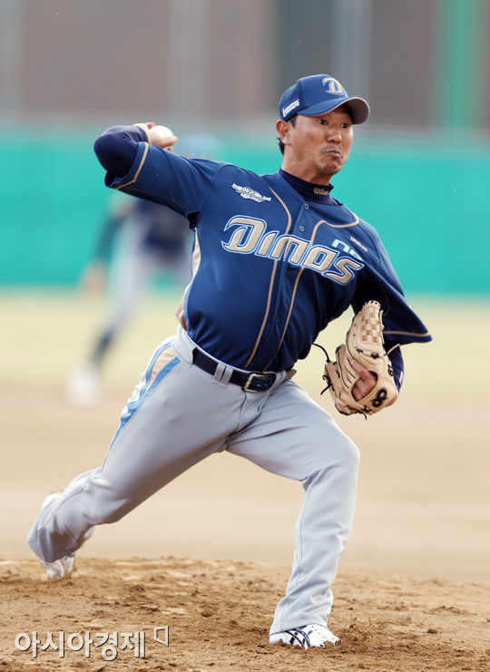 [포토] 손민한 '전국구 에이스, 부활을 꿈꾸며'