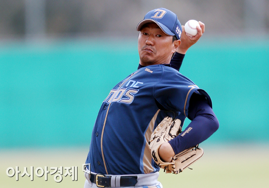 [포토] 손민한 '부활을 꿈꾸며'