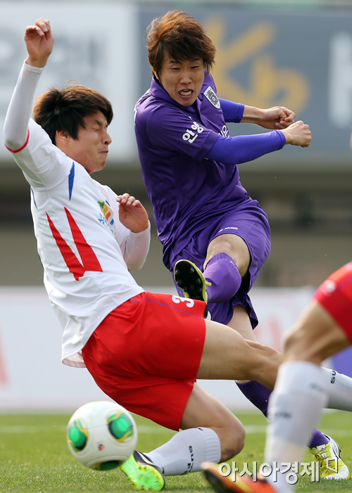 [포토] 슈팅 때리는 박성진 '들어가라'