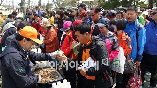 함평군 나비축제장서 함평천지한우 시식행사 개최